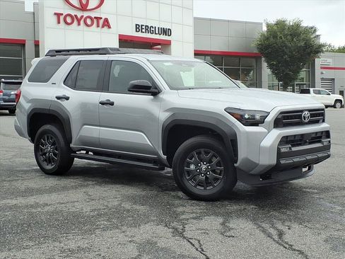 New 2026 Toyota 4Runner SR5 RWD image 2
