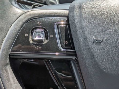Used 2022 Lincoln Corsair AWD w/ Premium Package image 27