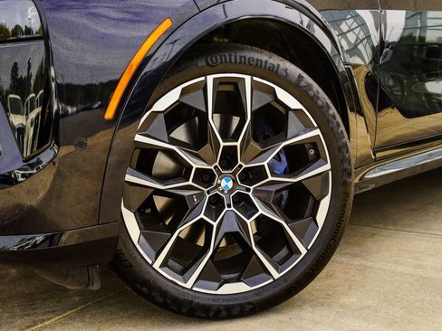 Used 2024 BMW X7 M60i w/ Executive Package AWD/4WD image 3