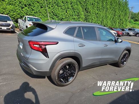 New 2026 Chevrolet Trax ACTIV w/ Sunroof Package FWD image 7