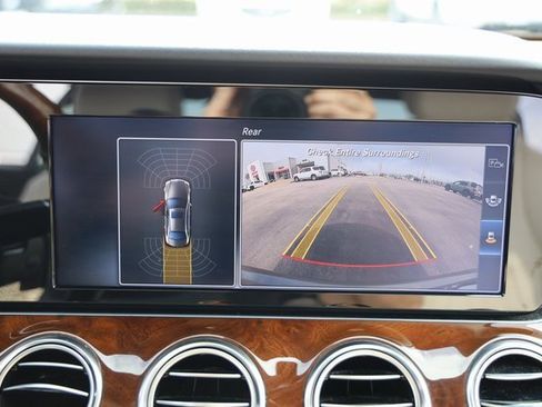 Used 2017 Mercedes-Benz E 300 image 17