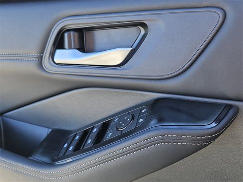 New 2026 Nissan Rogue SV image 28