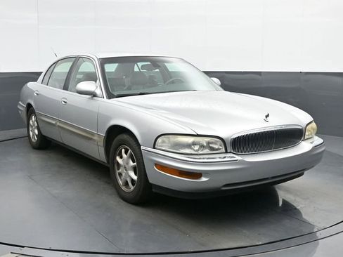 Used 2002 Buick Park Avenue w/ Prestige Pkg FWD image 2