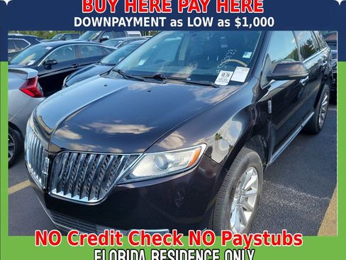Used 2013 Lincoln MKX FWD image 2