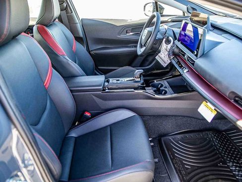 New 2026 Toyota Prius Plug-In Hybrid image 18