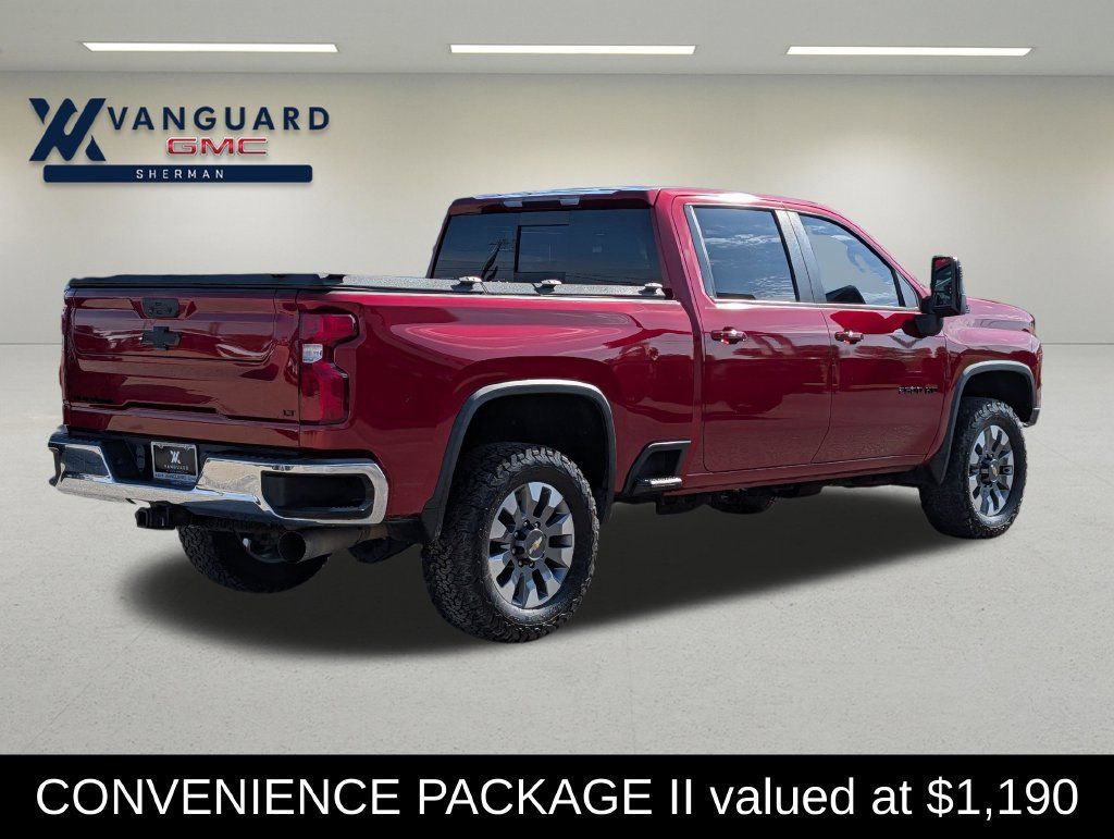 Used 2022 Chevrolet Silverado 2500 LT w/ Convenience Package AWD/4WD image 6