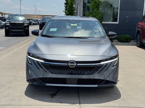 New 2026 Nissan Sentra SV w/ SV Convenience Package FWD image 2