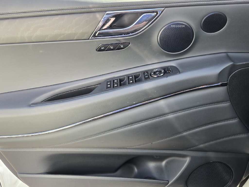 Certified 2026 Genesis GV80 3.5T Prestige AWD/4WD image 30