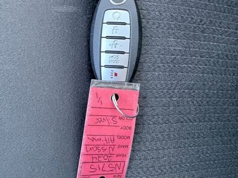 Used 2024 Nissan Altima 2.5 SV image 32