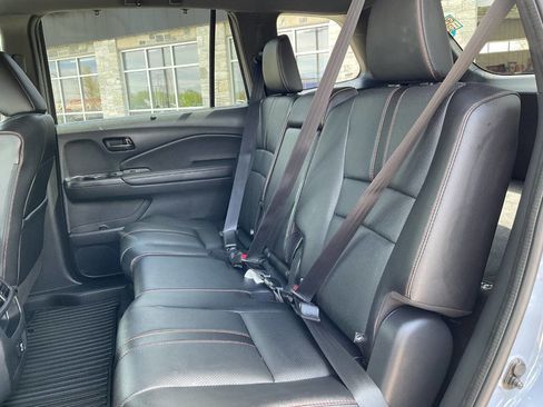 Used 2022 Honda Passport TrailSport image 39