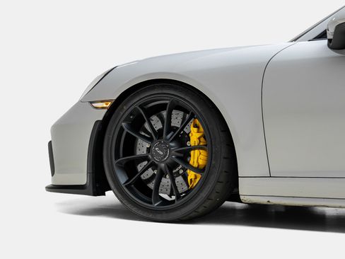 Used 2018 Porsche 911 GT3 RWD image 18
