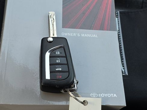 Used 2024 Toyota Camry SE FWD image 26