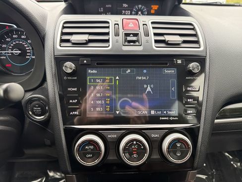 Used 2017 Subaru Forester 2.5i Touring AWD/4WD image 14
