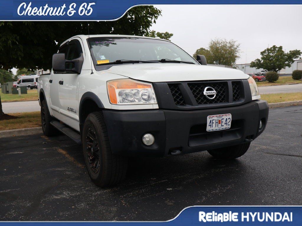 Used 2014 Nissan Titan PRO-4X w/ Pro-4x Luxury Package AWD/4WD image 2