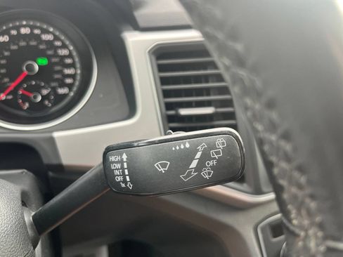 Used 2018 Volkswagen Atlas SE FWD image 17