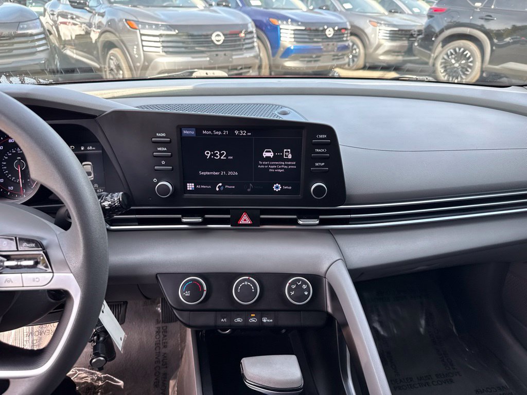 Used 2022 Hyundai Elantra SE FWD image 22