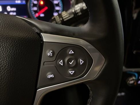 Used 2023 Chevrolet Traverse RS image 42