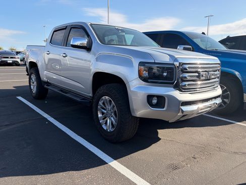 Used 2016 GMC Canyon SLT w/ Driver Alert Package image 2