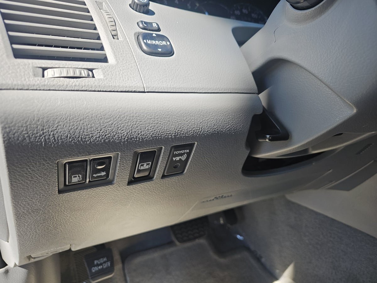 Used 2006 Toyota Avalon Limited FWD image 15
