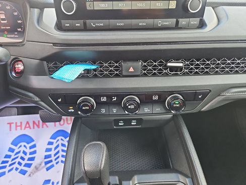 Used 2023 Honda Accord EX image 18