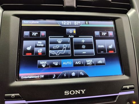 Used 2015 Ford Fusion Titanium image 19