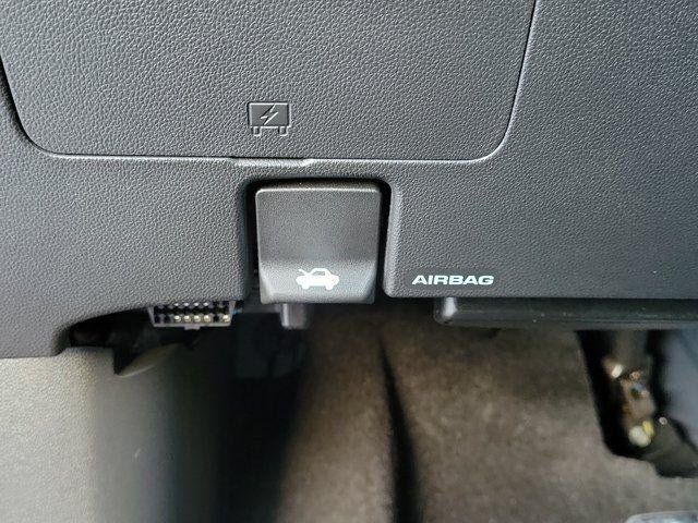 Used 2023 Buick Encore GX Select w/ Sport Touring Package FWD image 15