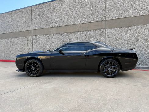 Used 2023 Dodge Challenger SXT w/ Blacktop Package RWD image 3