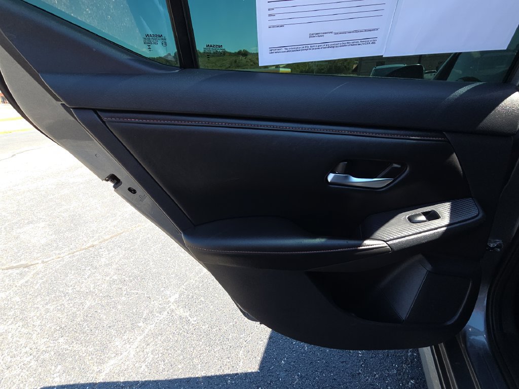 Used 2024 Nissan Sentra SR w/ SR Premium Package FWD image 27