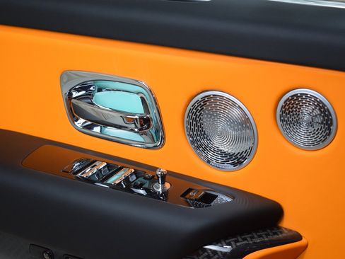 New 2026 Rolls-Royce Cullinan Black Badge image 39