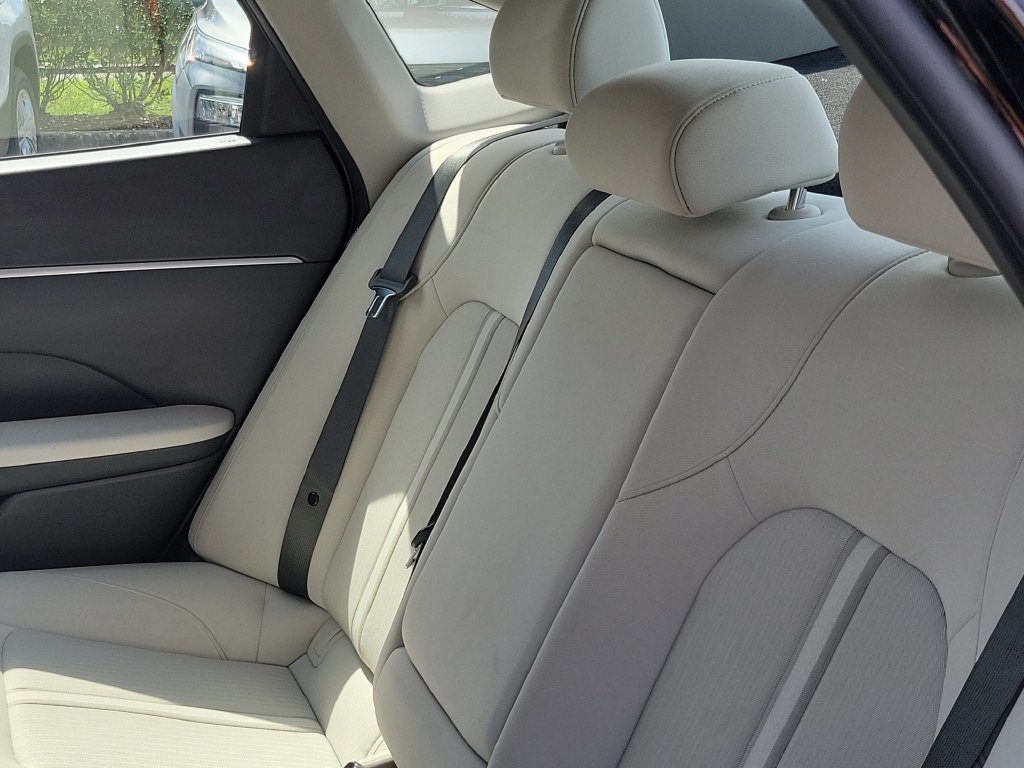 Used 2025 Hyundai Sonata SEL FWD image 10