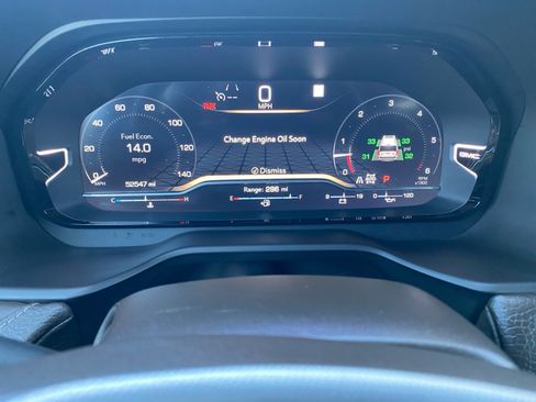 Used 2022 GMC Yukon XL Denali image 2