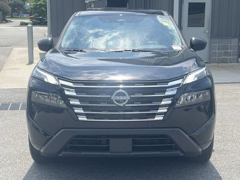 Used 2025 Nissan Rogue S FWD image 16