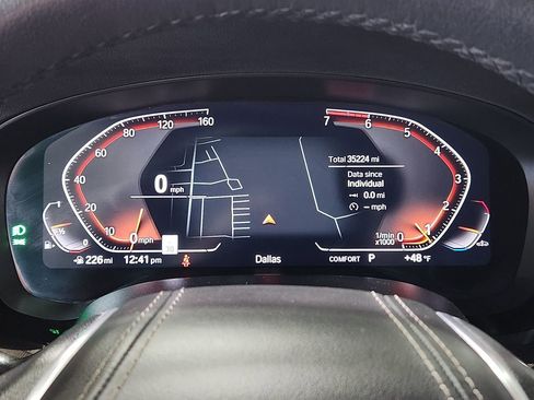 Used 2023 BMW 530i w/ Premium Package image 34