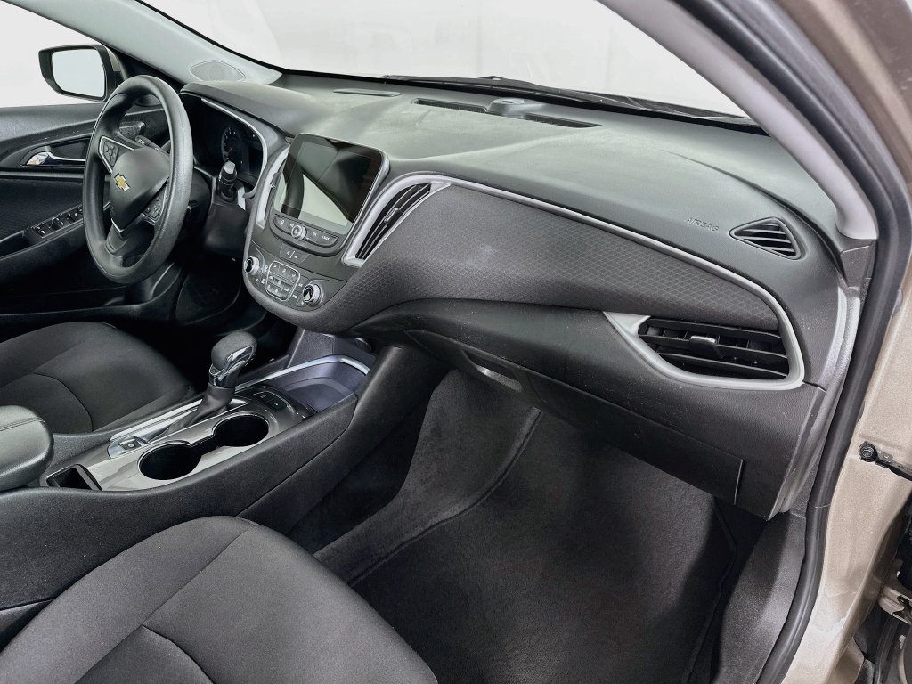 Used 2024 Chevrolet Malibu LT FWD image 36
