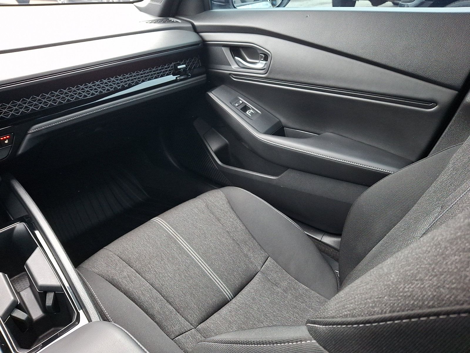 Used 2025 Honda Accord Sport image 15
