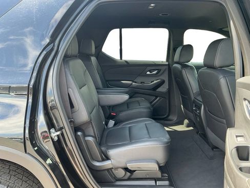 Used 2023 Chevrolet Traverse LT AWD/4WD image 23