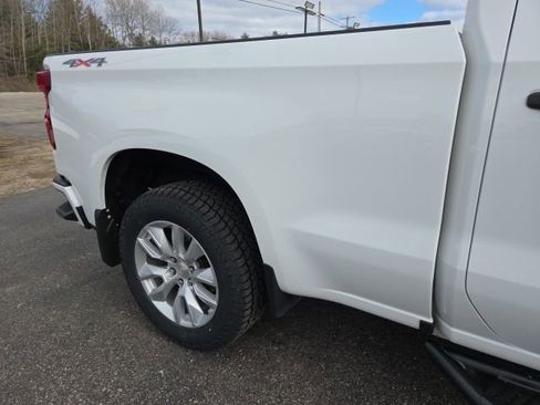 Used 2020 Chevrolet Silverado 1500 Custom w/ Custom Value Package image 28