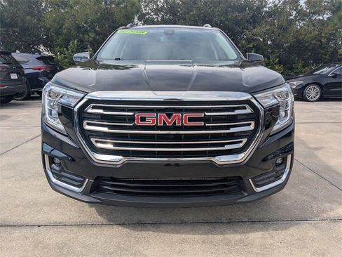 Used 2023 GMC Terrain SLT image 8