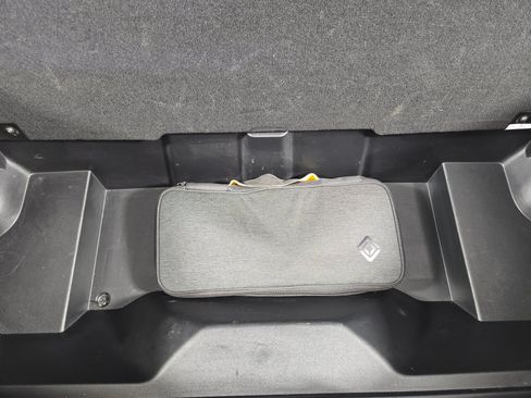 Used 2024 Rivian R1S Adventure AWD/4WD image 14