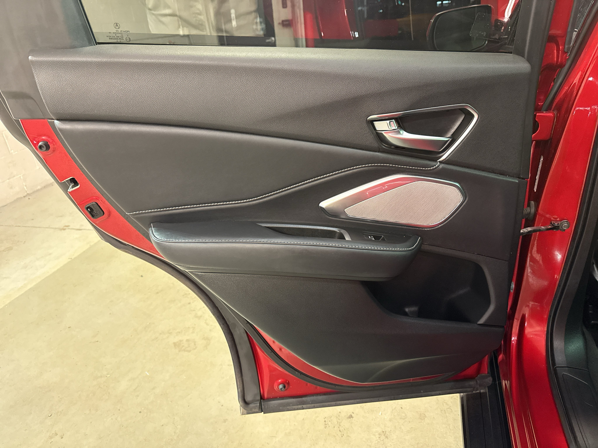 Used 2019 Acura RDX AWD/4WD image 31
