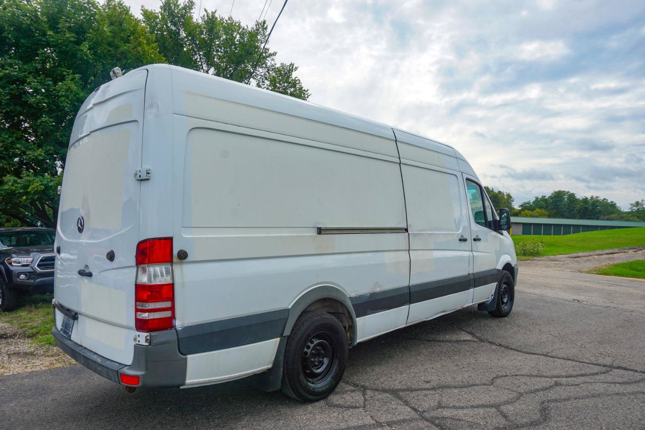 Used 2014 Mercedes-Benz Sprinter 2500 image 3