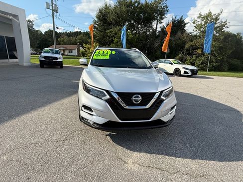 Used 2021 Nissan Rogue Sport SL w/ Premium Package image 8