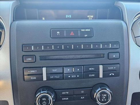 Used 2010 Ford F150 XLT image 12