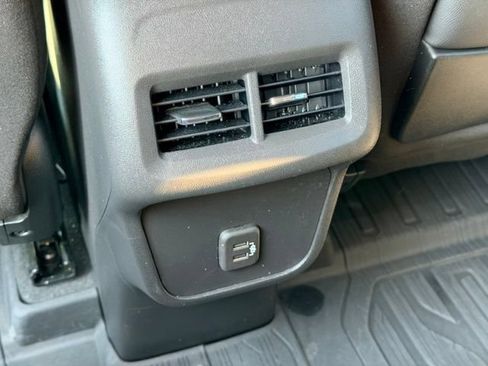 Used 2023 GMC Terrain SLE w/ Driver Convenience Package FWD image 25