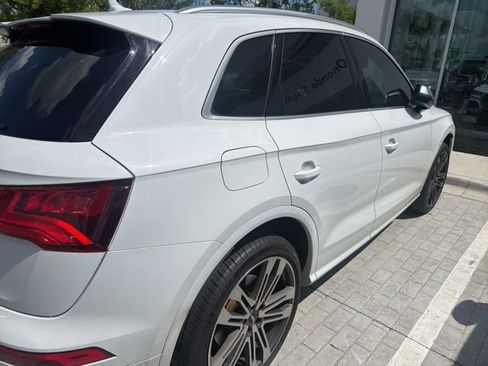 Used 2019 Audi SQ5 Premium Plus w/ Premium Plus Package image 11