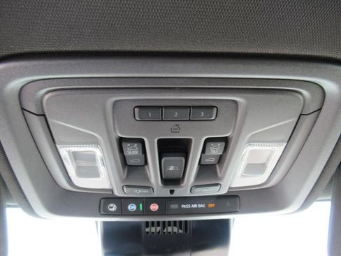 New 2026 GMC Sierra 2500 Denali w/ Denali Reserve Package AWD/4WD image 33