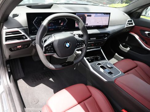 Used 2025 BMW 330i Sedan w/ Premium Package RWD image 16