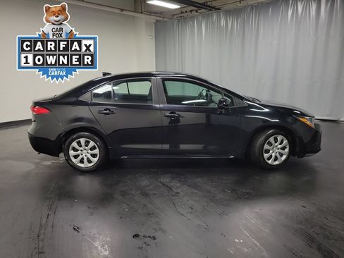 Used 2024 Toyota Corolla LE FWD image 9