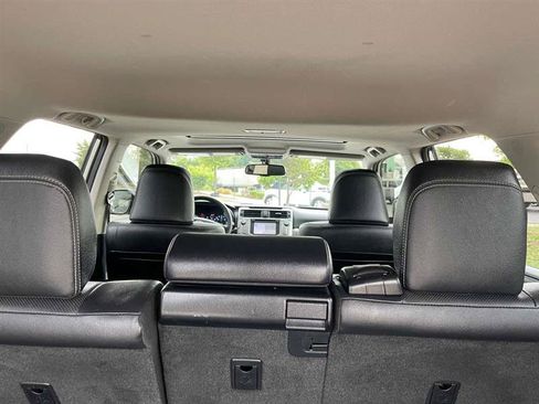 Used 2018 Toyota 4Runner Limited AWD/4WD image 40