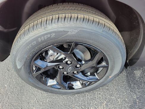 New 2026 Chevrolet Trax LT w/ Driver Confidence Package FWD image 34